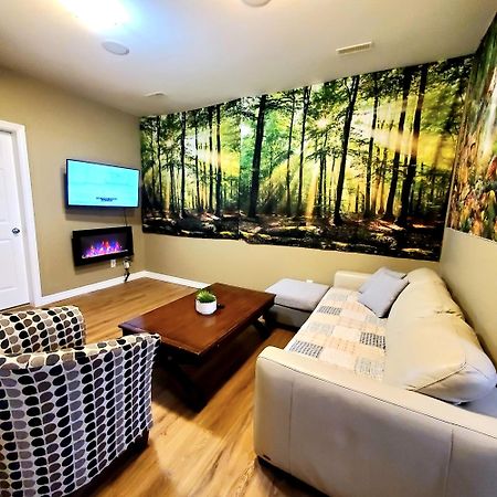 Private 2 Bedrooms Suite Near Hwy 1, Cultus Lake, Heritage Park, Fishing, Coliseum Chilliwack Exterior photo